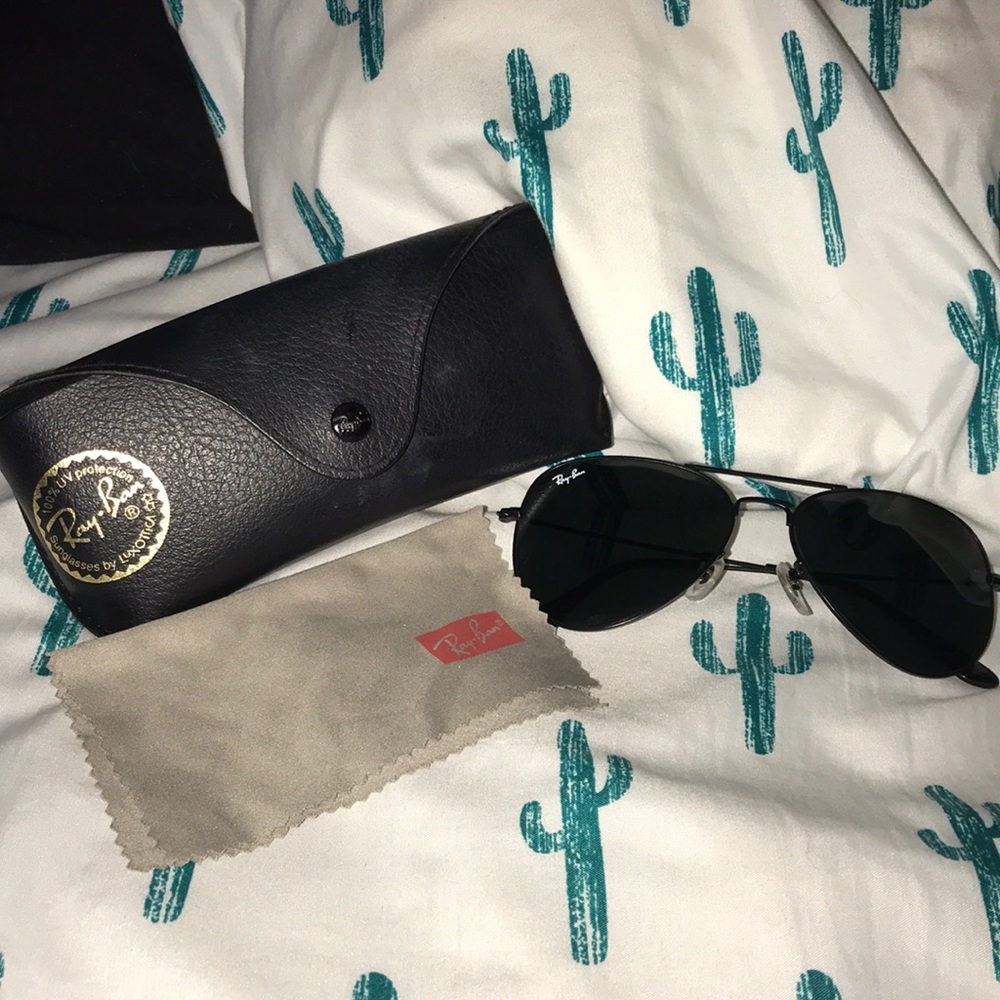 Black Ray-Ban Aviator Style